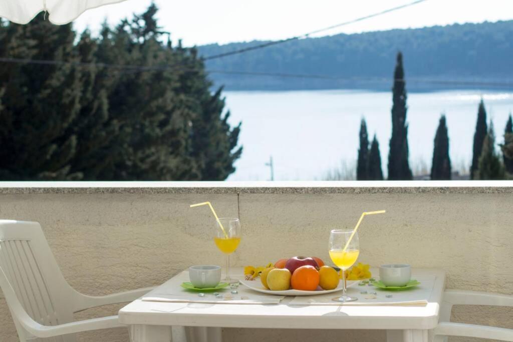 Sea View Room With Kitchen, Balcony&Air Condition Barbat na Rabu Bagian luar foto